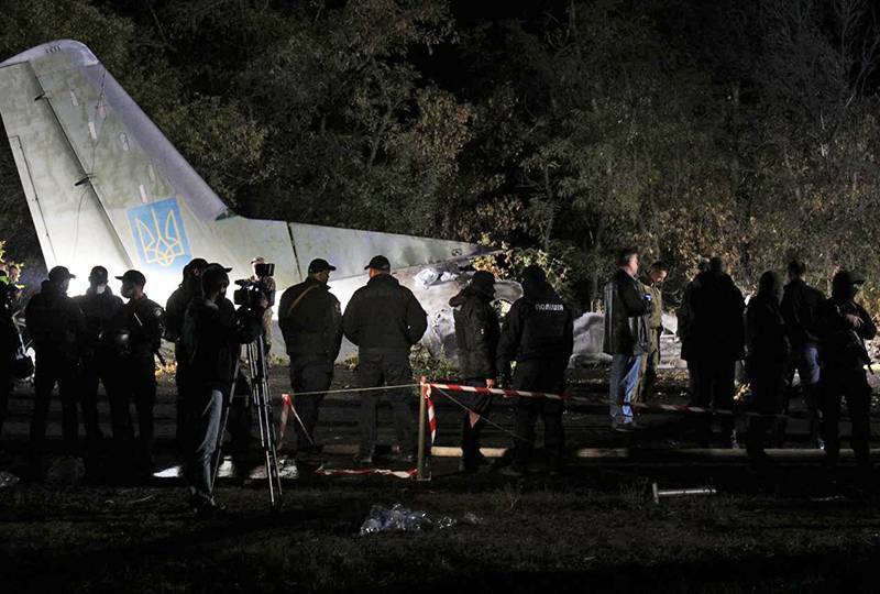 Из горящего Ан-26 спаслись два человека: подробности авиакатастрофы под Харьковом