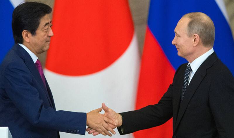 Японский премьер раскрыл секрет провала мирных переговоров с Россией