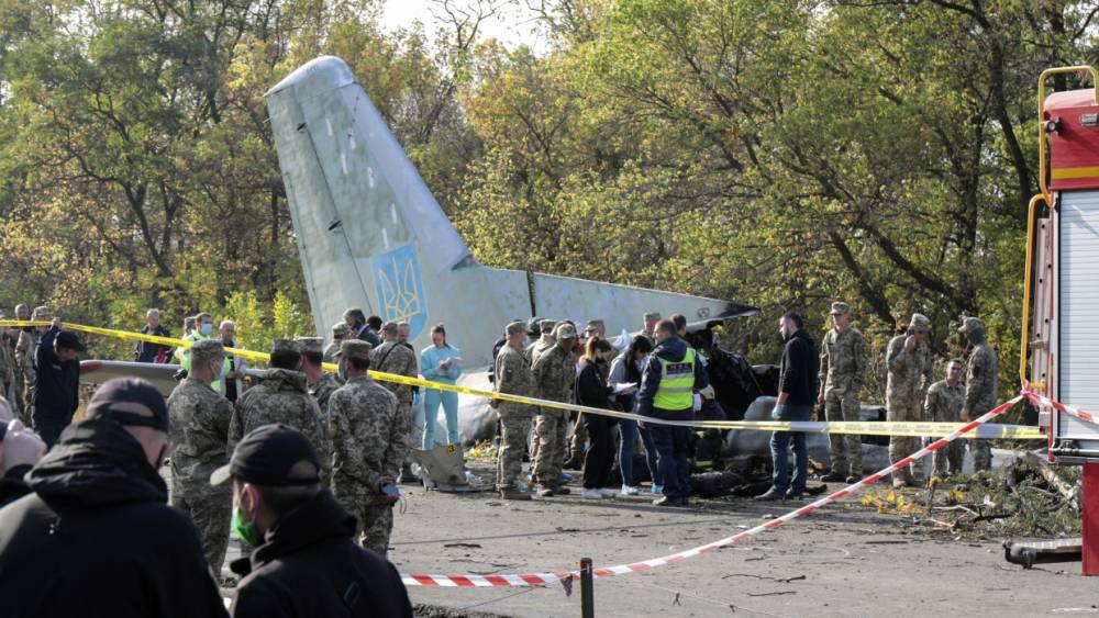 Заслуженный пилот РФ назвал вероятную причину крушения Ан-26 под Харьковом