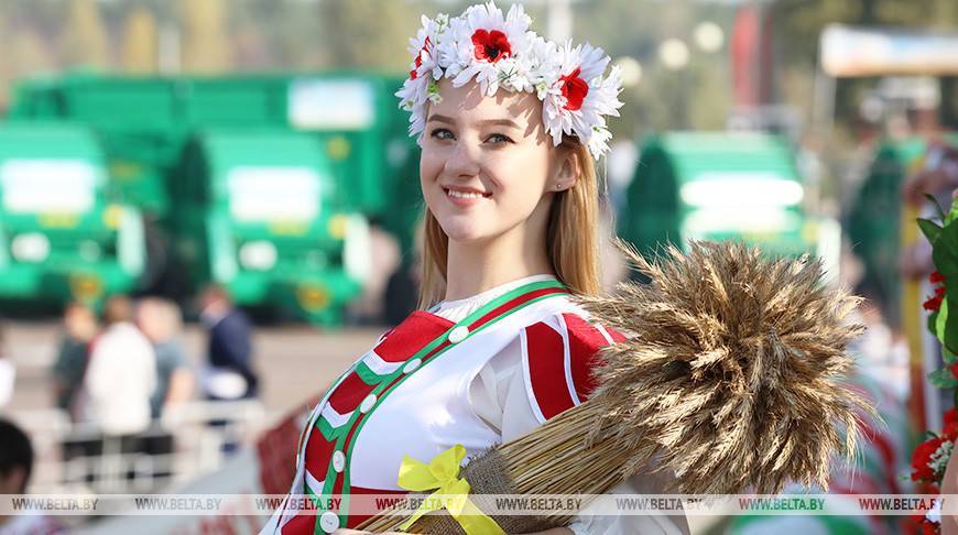 ФОТОФАКТ: В Мозыре проходит областной агрофестиваль "Дажынкi -2020"
