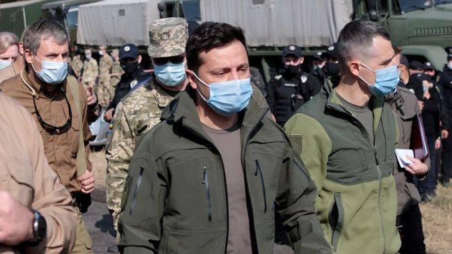 Зеленский объявил на Украине траур из-за авиакатастрофы под Харьковом