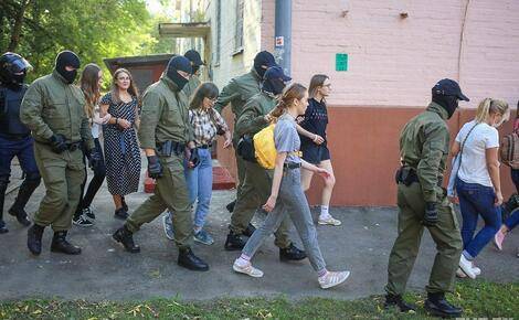 Десятки задержанных – таковы, по данным правозащитников, итоги состоявшегося в Минске очередного «женского марша»