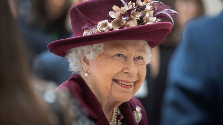 Королева Великобритании в девятый раз станет прабабушкой