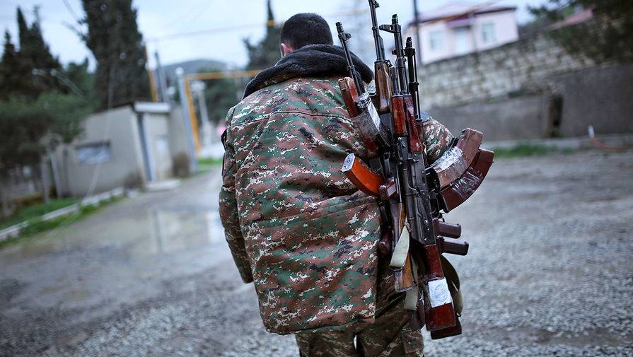 Армянские военные сбили два вертолета и три беспилотника Азербайджана в Карабахе