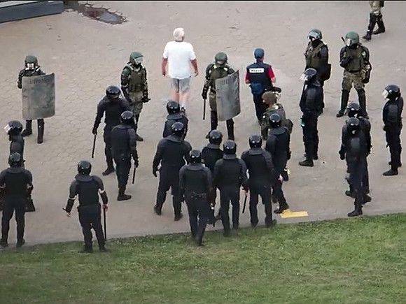 В столице Белоруссии снова начались задержания протестующих