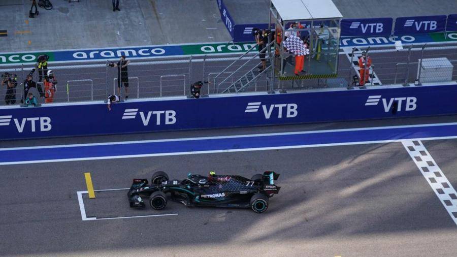 Боттас победил на этапе «Формулы-1» Гран-при России