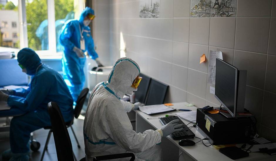 В России за сутки выявили 8 135 новых случаев заражения коронавирусом
