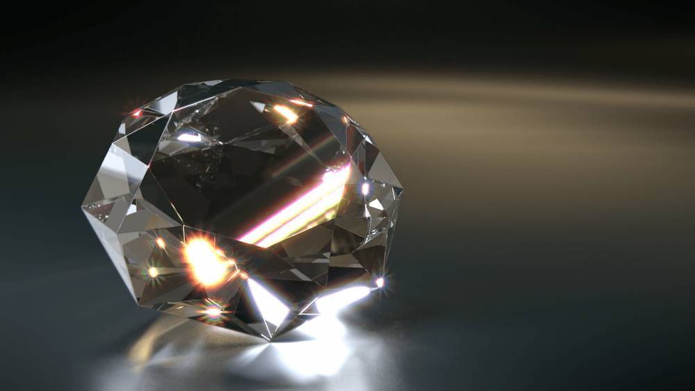 Американец нашел 9-каратный алмаз во время прогулки в парке
