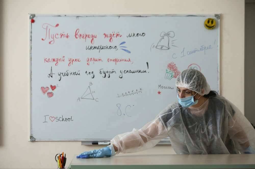 Попова назвала процент зараженных коронавирусом школьников в России