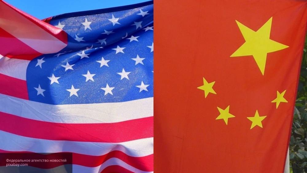 Политолог объяснил политику США в отношении КНР комплексом неполноценности