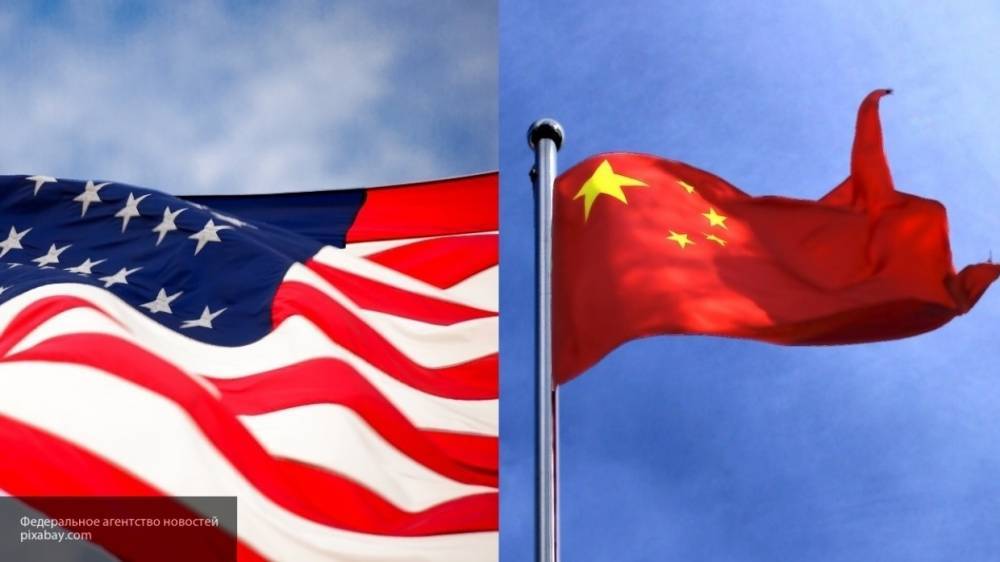 Политолог заявил о комплексе неполноценности в политике США против КНР