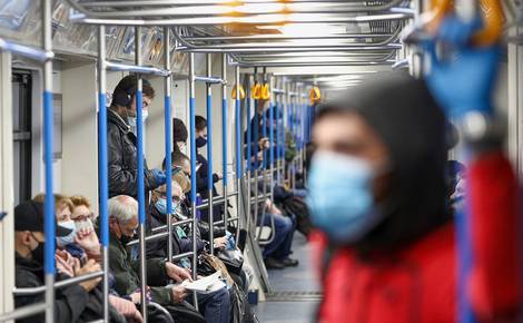 За последние сутки в России выявлено 8 232 новых случая коронавируса