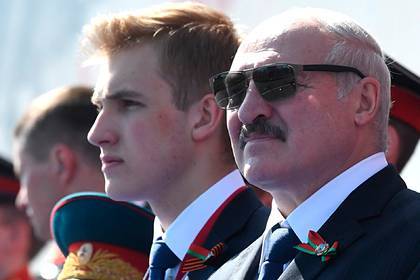 Великобритания ввела санкции против Лукашенко и его сына
