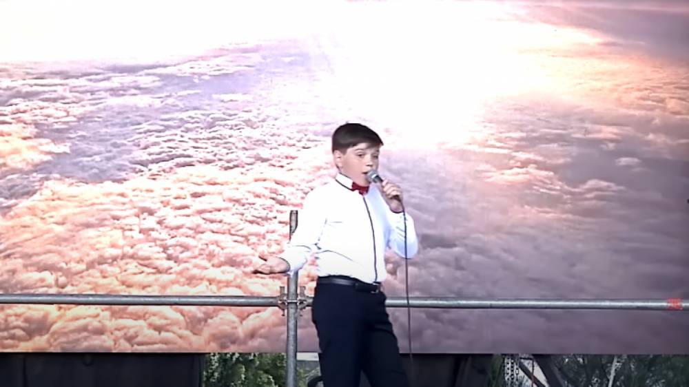 В Одессе на День города выступил сирота, которого затравили за «Смуглянку»