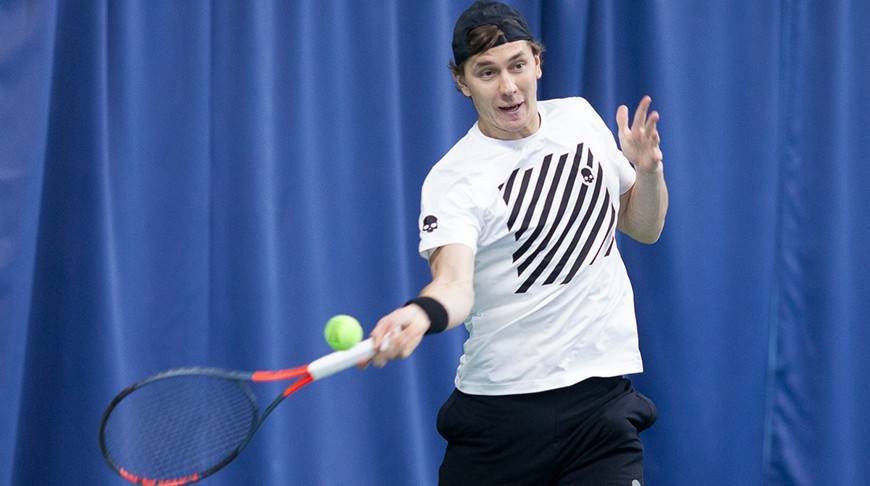 Герасимов уступил Томпсону во втором раунде теннисного турнира US Open