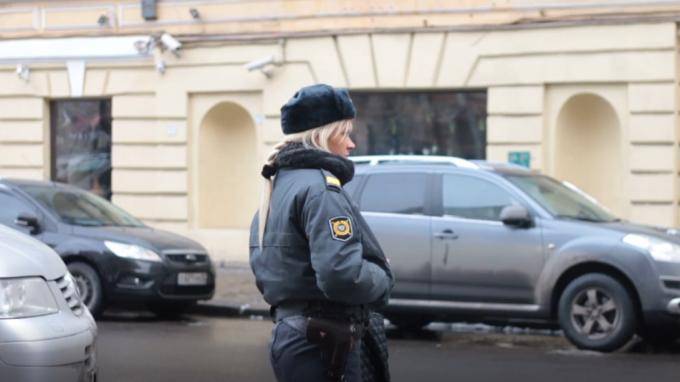 Петербурженка стала фигурантом уголовного дела за пощечину сотруднице полиции