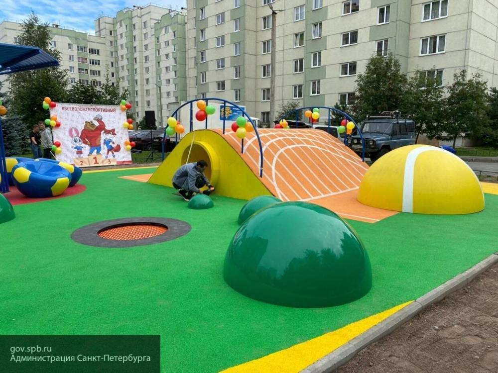 Подаренную Бегловым детскую площадку торжественно открыли во Всеволожске