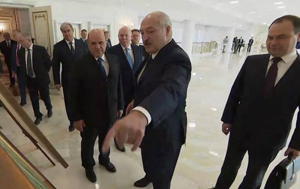 Лукашенко рассказал, как окунался в купель с Путиным