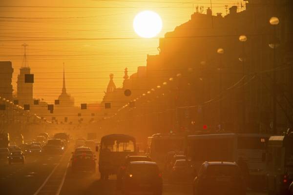 Антициклон принесет в Петербург тепло