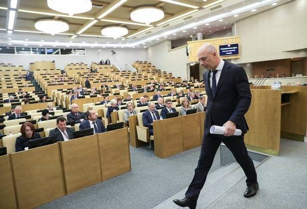 Правительство внесло в Госдуму проект дефицитного бюджета на 2021 год – Миронов