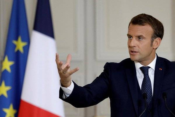 Макрон подключился: президент Франции обсудит Карабах с Путиным и Трампом