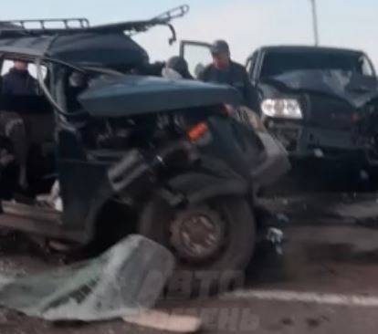 В аварии под Заводоуковском погиб водитель «Нивы», уходившей от удара с Daewoo