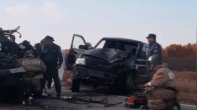 В Тюменской области разыскивают виновника сегодняшней смертельной аварии