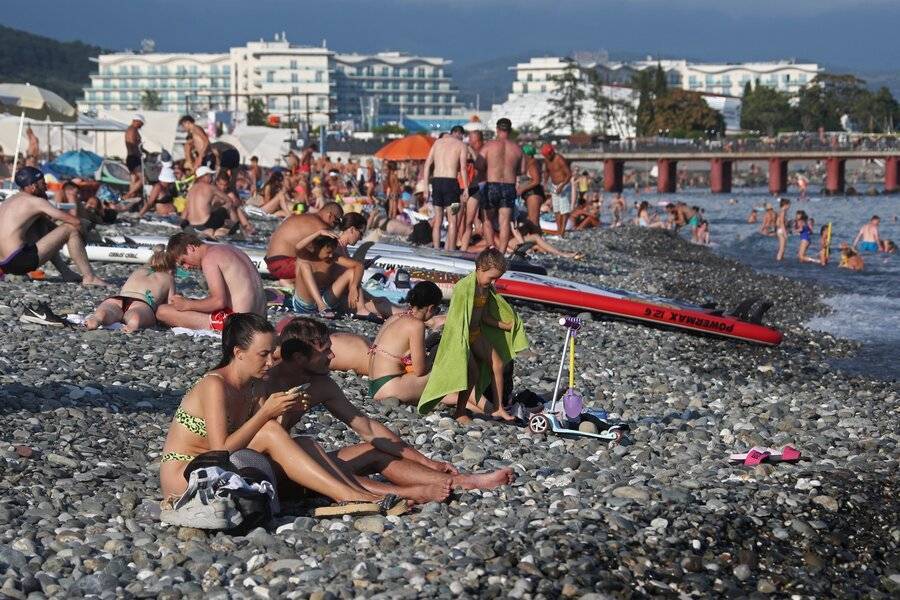 В Гидрометцентре предупредили о "невыносимой жаре" в ряде регионов РФ
