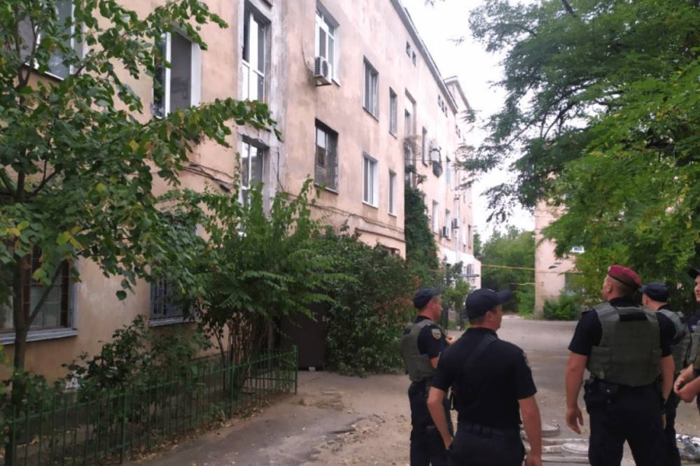 В Николаеве психически больной мужчина открыл в квартире газ и угрожал подорвать дом