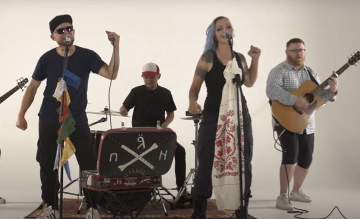 «Это музыкальный жест солидарности белорусскому народу». Украинские музыканты выпустили клип на стихи гомельского поэта