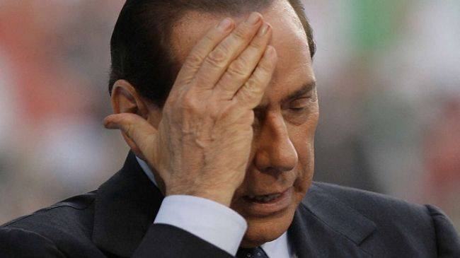 У инфицированного коронавирусом Берлускони началась двусторонняя пневмония