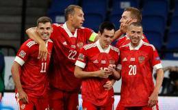 Футболисты сборной РФ сдали тесты на COVID-19 перед игрой в Венгрии