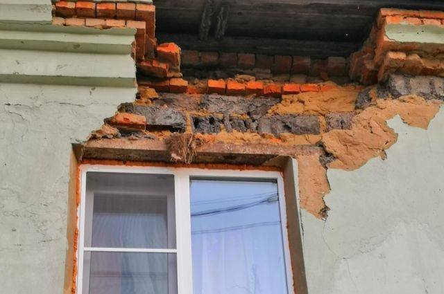 В Самаре произошло обрушение несущей стены жилого дома
