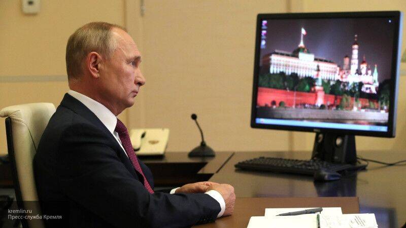 Путин поддержал идею проведения в РФ года Байкала