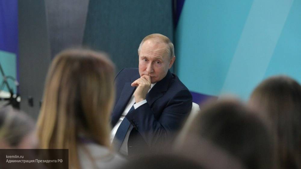 Путин рассказал о способе продвижения по карьерной лестнице