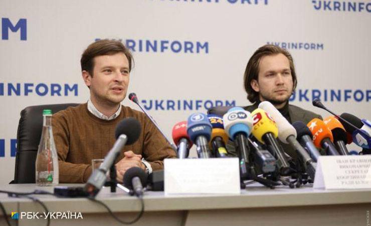 Кравцов и Родненков рассказали, как выехали из Беларуси и как Колесникова порвала свой паспорт