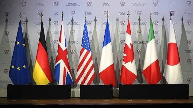 Дипломаты стран G7 требуют от России расследовать «отравление» Навального, но не хотят в этом помочь