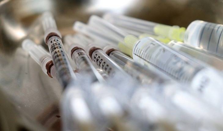 Волгоградцы получат вакцину от коронавируса к концу года