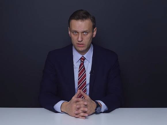 Депутаты потребовали возбудить уголовное дело по факту посягательства на жизнь Навального