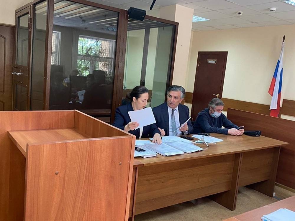 ТАСС: адвокат обещал Ефремову не связанное с лишением свободы наказание