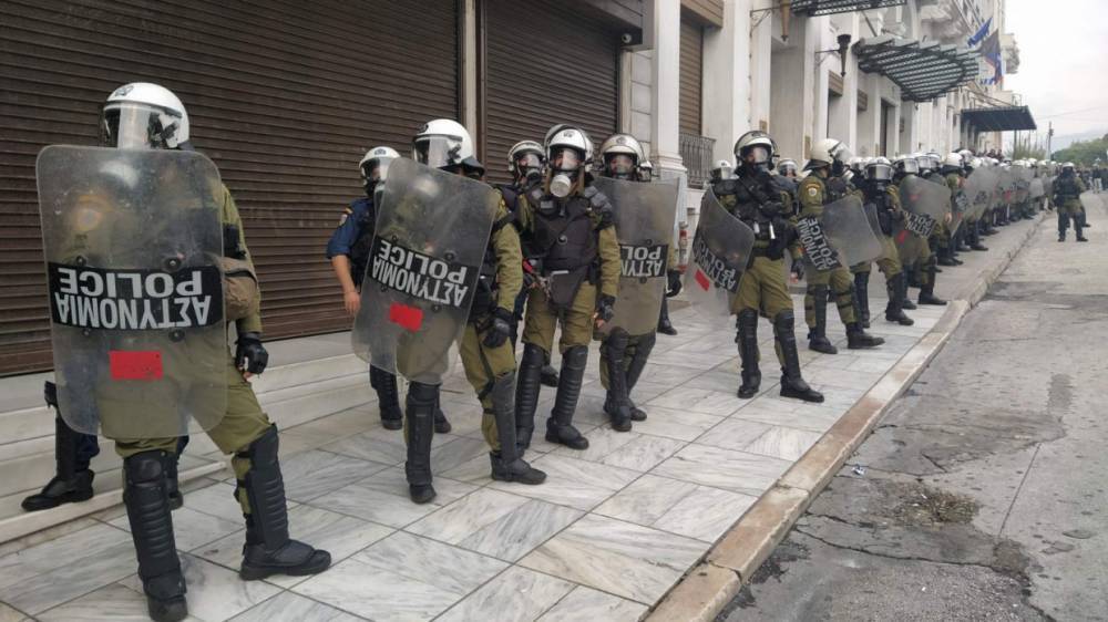 Самодельная бомба взорвалась в столице Греции