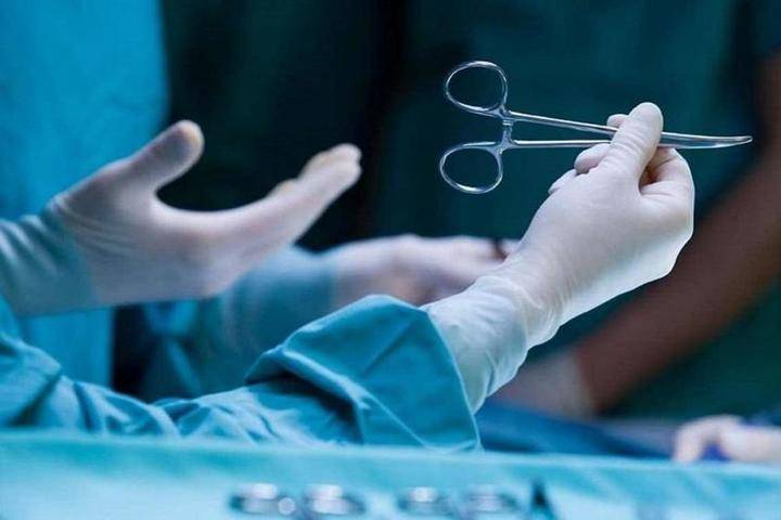 Тюменские онкологи выполнили юбилейную операцию