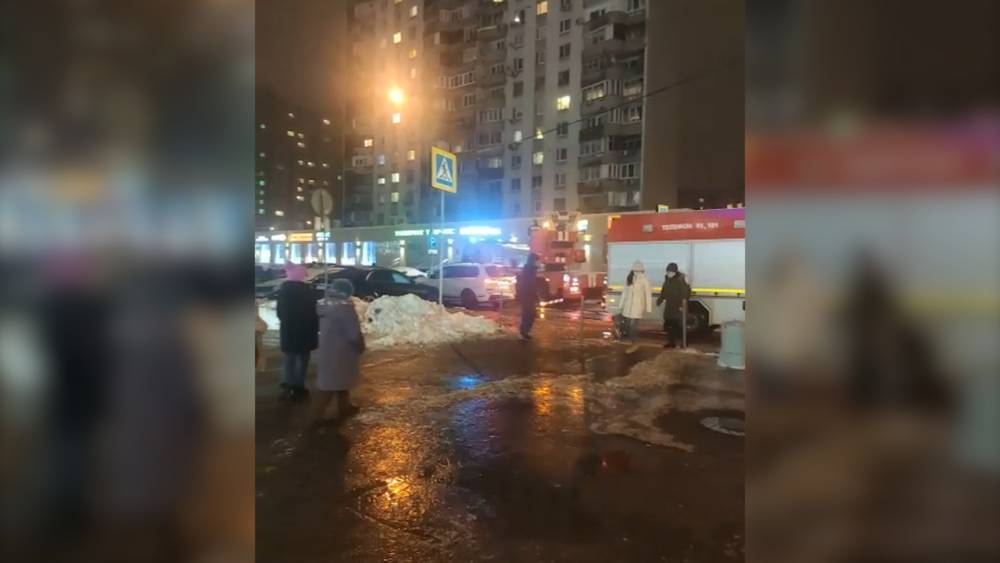 При пожаре в Москве погибли два человека.