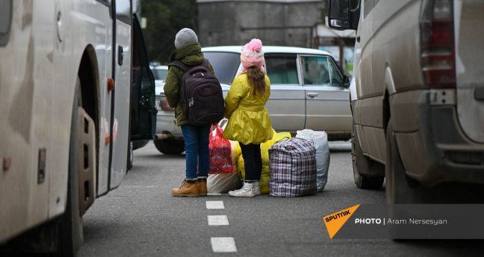Более 48 тысяч человек вернулись в Нагорный Карабах – Минобороны России
