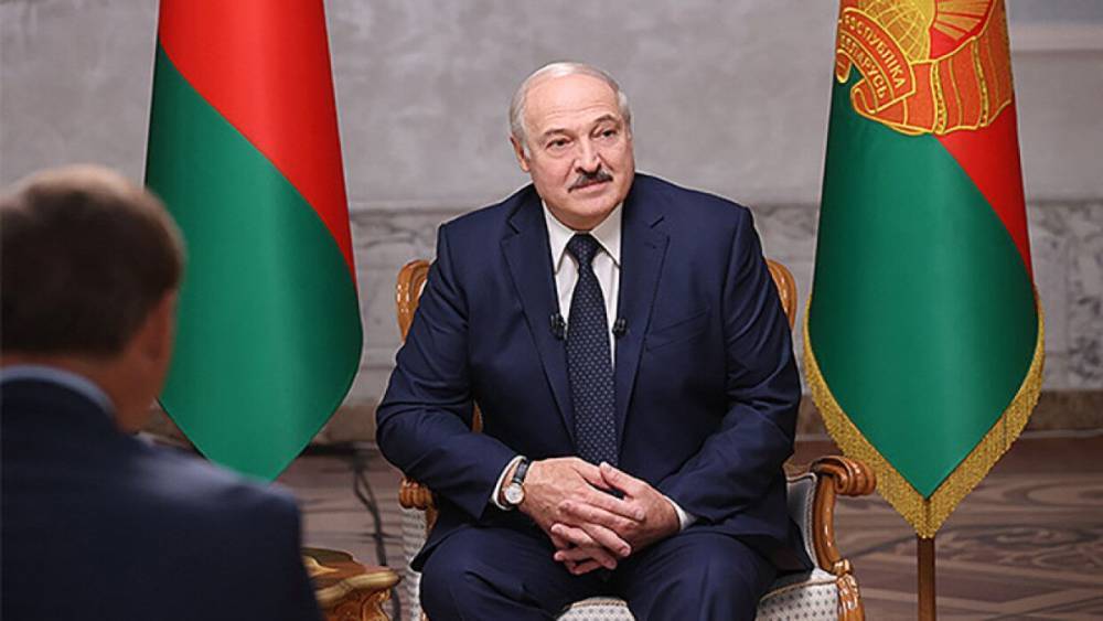Лукашенко заявил о готовности возобновить отношения с Украиной