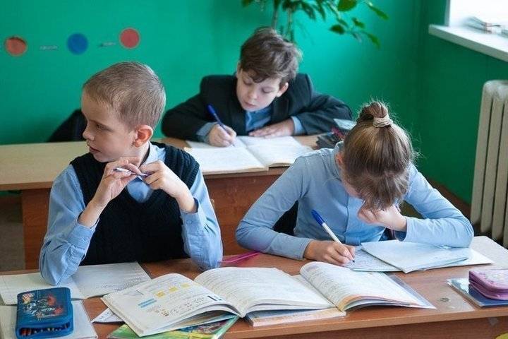 Школьники двух районов Тамбовской области останутся на «дистанционке»