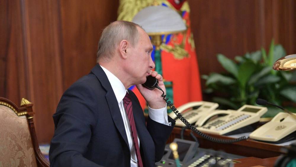 Путин обсудил с Макроном встречу лидеров России, Азербайджана и Армении