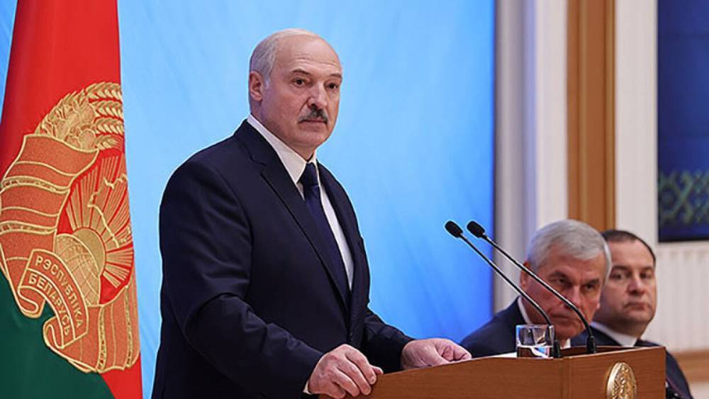 Сын Лукашенко объяснил, почему его отец "отвратительный пациент"