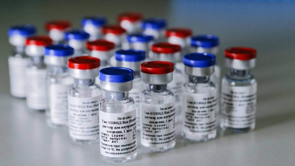 Бразилия готова запустить производство российской вакцины от коронавируса