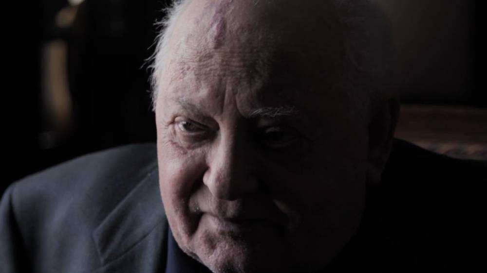 Горбачев рассказал от трудностях перехода к демократии в странах СНГ